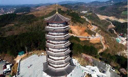 锦石岩寺图片_锦岩公园开放时间