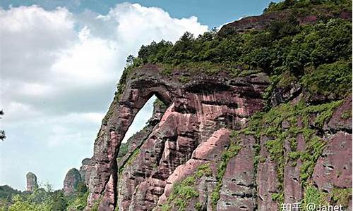 龙虎山旅游攻略自由行_龙虎山 旅游攻略