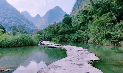 贵州荔波旅游攻略景点必去-贵州荔波旅游攻略最新路线一日游